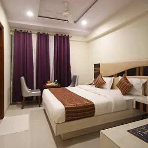 Airport Iby Hotel